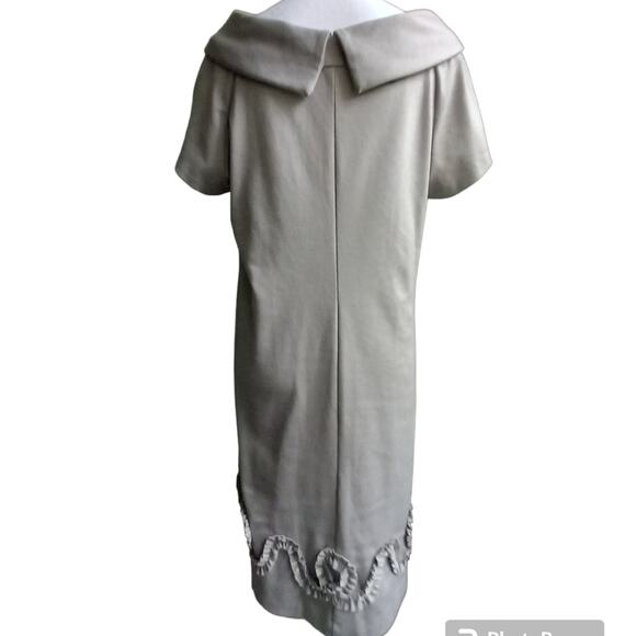 R & M Richards 60's style dress! Gray with flower embroidery Size 14 - Picture 6 of 15